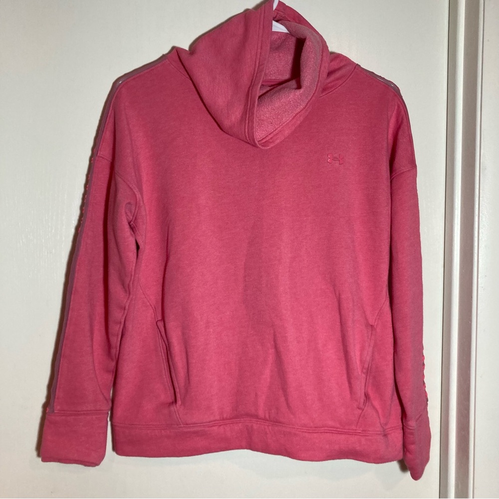 Under Armour sweatshirt small‎